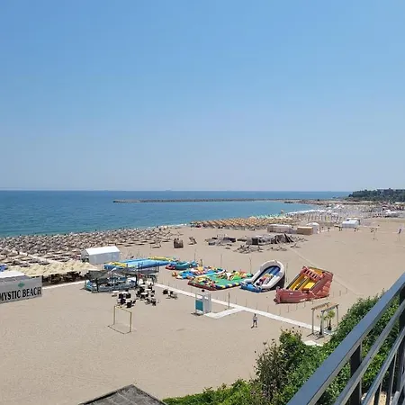 Faleza Nord Apartament De Lux Nou Pe Malul Marii Constanţa Exterior foto